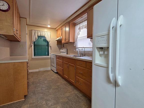 5th image of 321 Pfautz Hill Rd