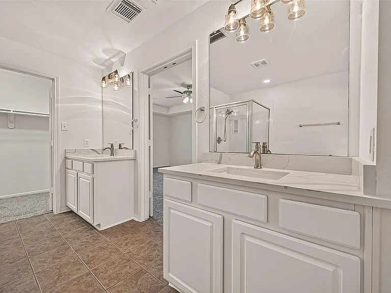 6118 Breezy Hollow Ln — Photo 41