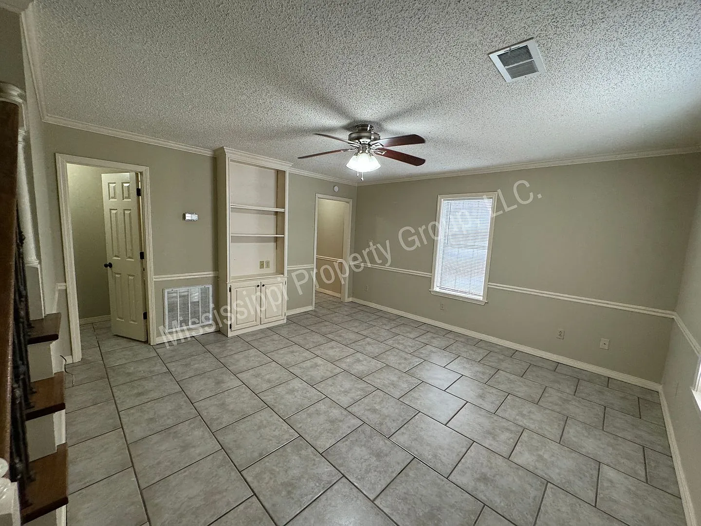 2bd / 2.5ba For Rent — Photo 2