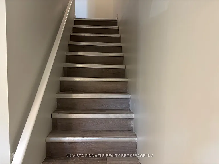 577 3rd St #39 — Photo 30