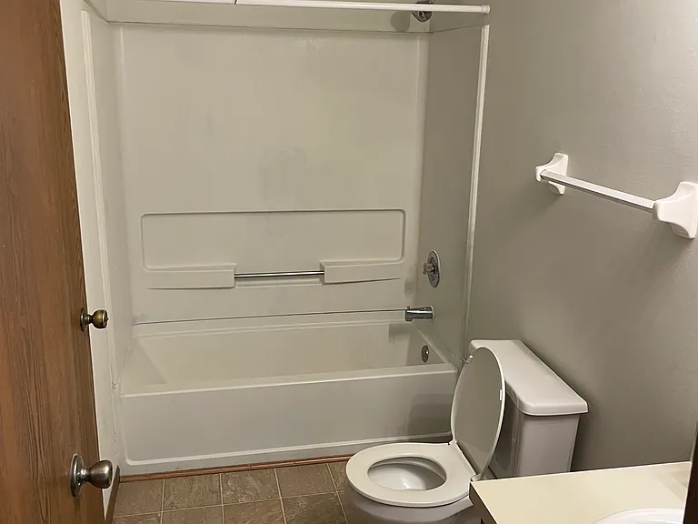 full bath upstairs