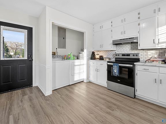 5th image of 72 Alexandria Heights Cir