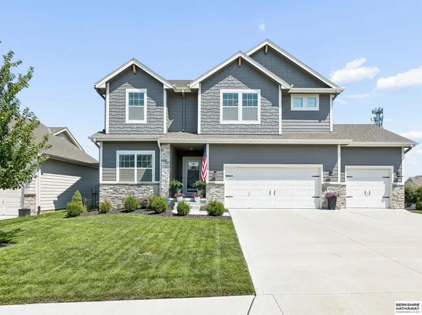 21302 G St, Elkhorn, NE 68022