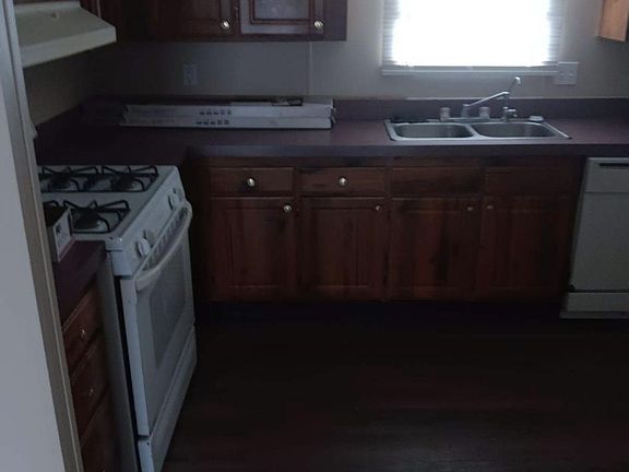 4th image of 105 S 4th St Lot 5