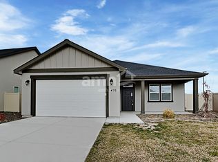 426 E Sicily Dr, Meridian, ID 83642