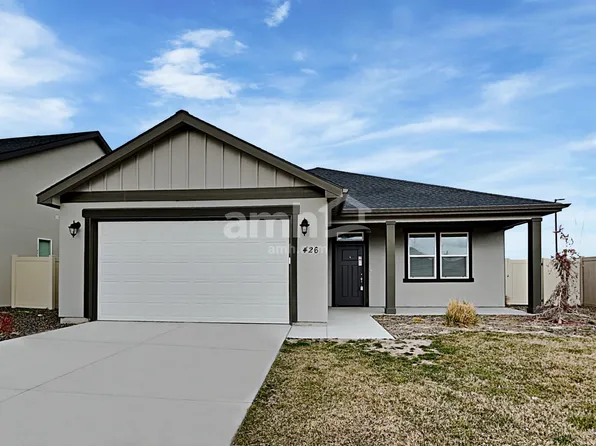 426 E Sicily Dr, Meridian, ID 83642