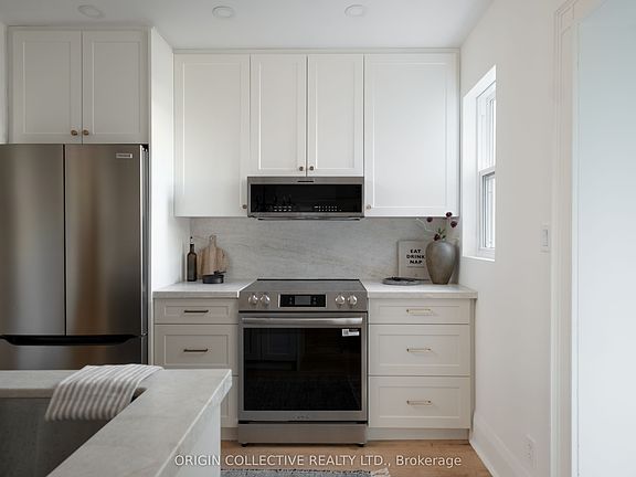4th image of 6 Oakdene Cres
