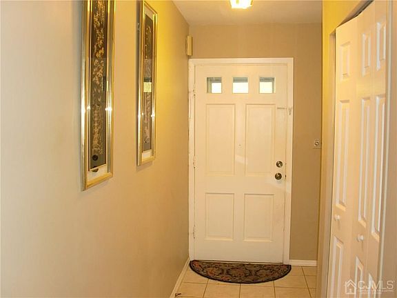 2nd image of 1 Tripplet Rd