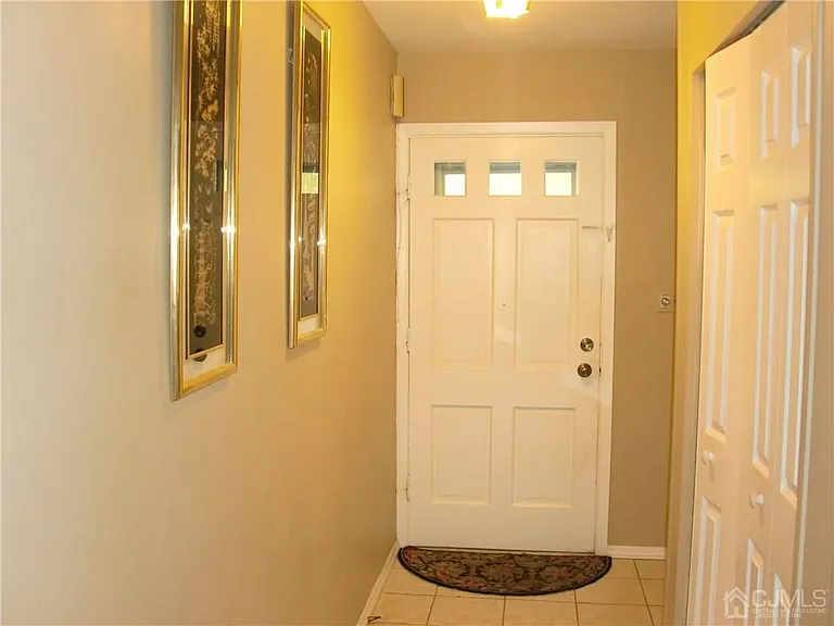 1 Tripplet Rd — Photo 2