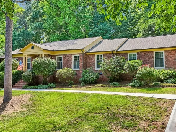 1067 Hess Dr, Avondale Estates, GA 30002