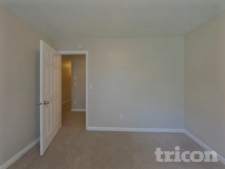 1014 Bay Ridge Dr — Photo 13