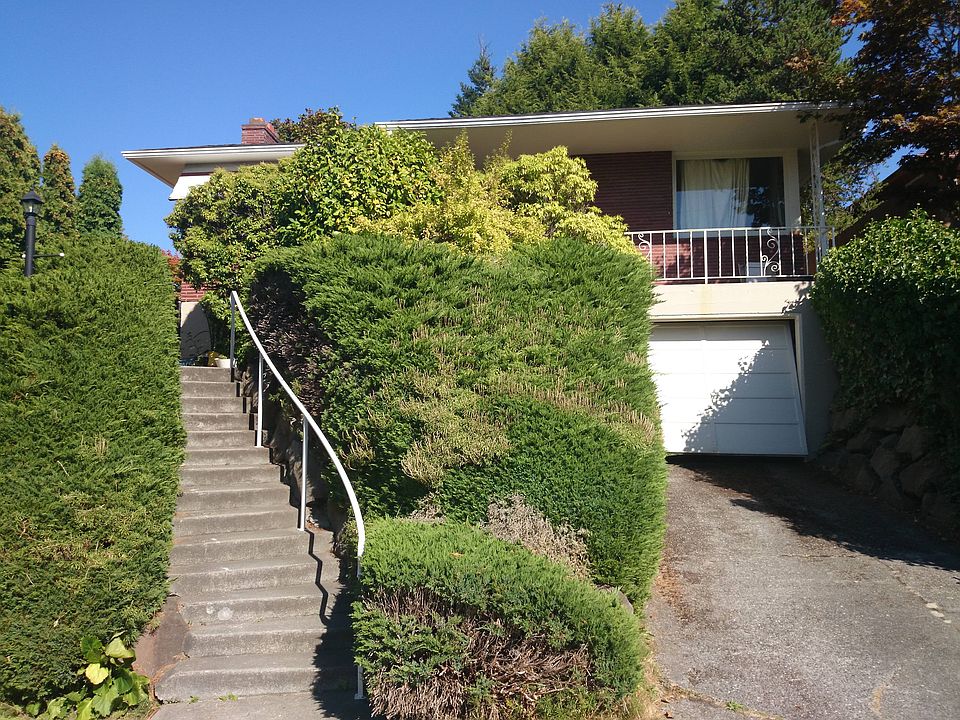 2nd image of 7050 16th Ave NE