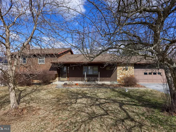 6010 Cherry Hill Rd, Harrisburg, PA 17111