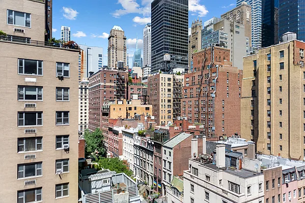 Rented by REAL New York | media 10