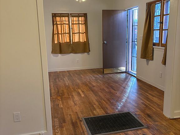 4th image of 134 Park Ave APT 4