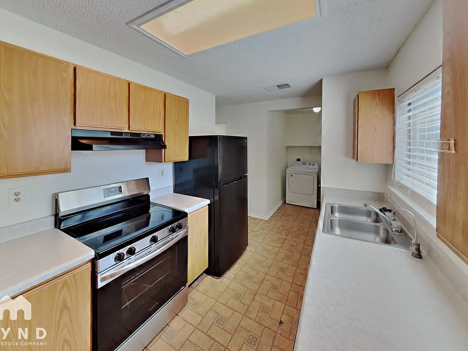 3 bed, 1.5 bath, 1500 sqft, $1,525 — Photo 4