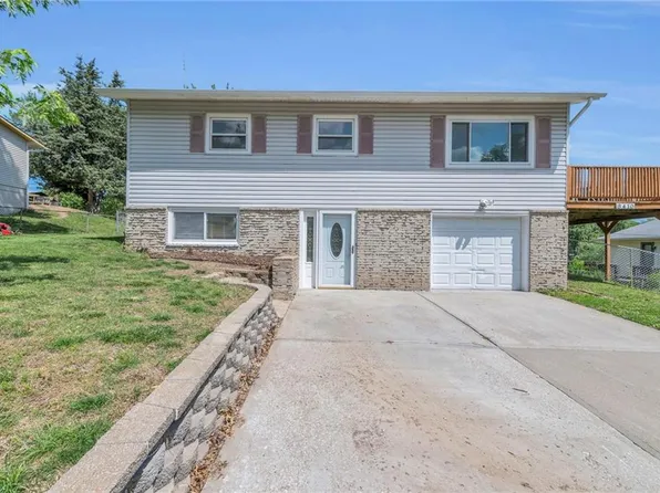 8410 Barnett Ave, Kansas City, KS 66112