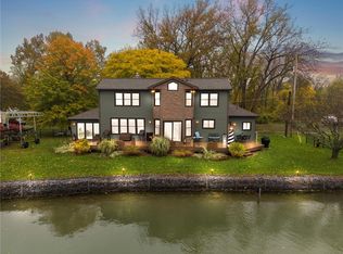 2151 Pumphouse Rd, Seneca Falls, NY 13148