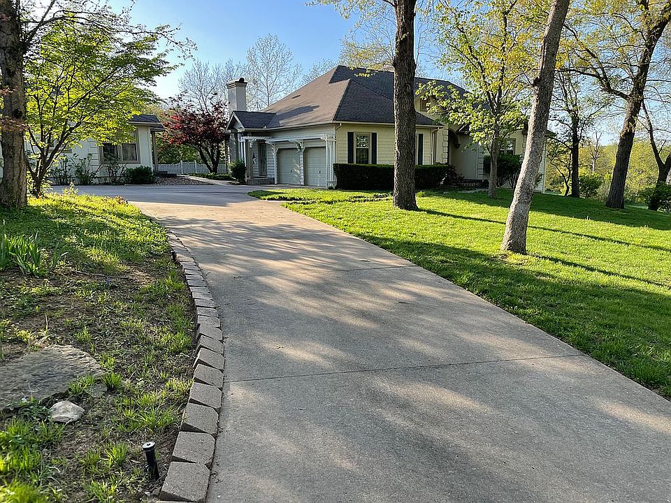 Two Beautiful homes-10+acres