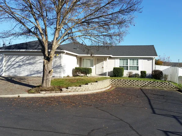 41 Devonwood Ct, Eagle Pt, OR 97524