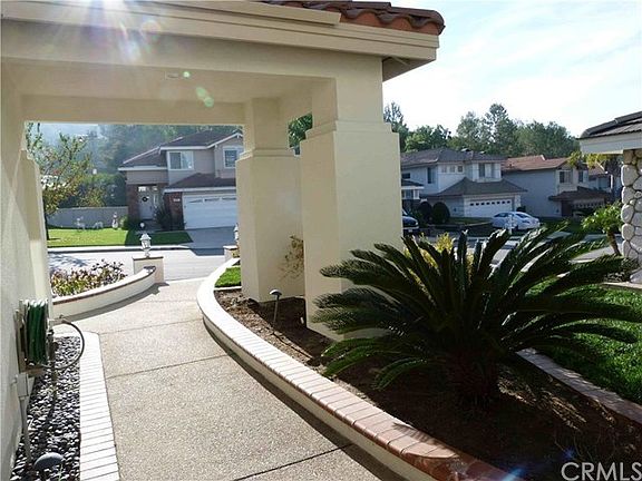 3rd image of 1028 S Silver Star Way