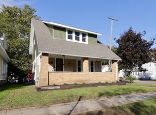 977 Powers Ave NW, Grand Rapids, MI 49504
