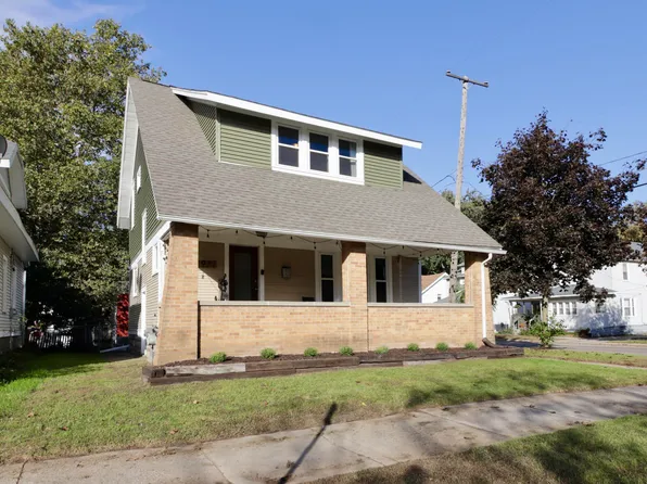 977 Powers Ave NW, Grand Rapids, MI 49504