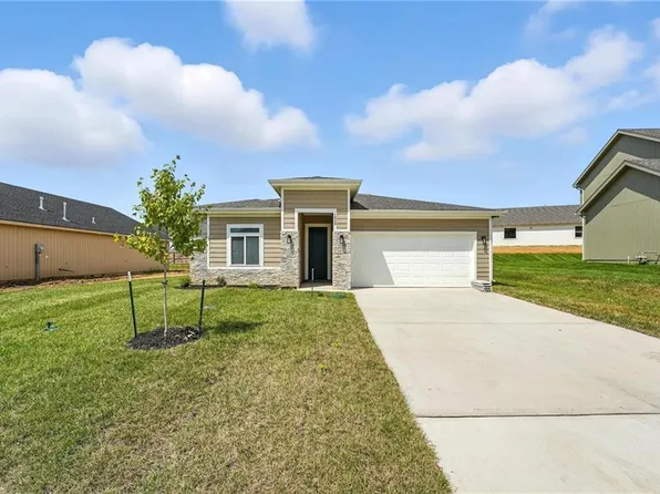 17542 Muncie St, Gardner, KS 66030