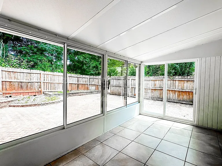 19 Pearl Chambers Dr — Photo 21