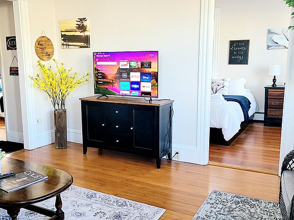 5th image of 30 Boutelle Ave APT 2