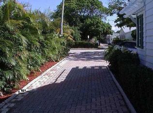 411 W 36th St, Riviera Beach, FL 33404