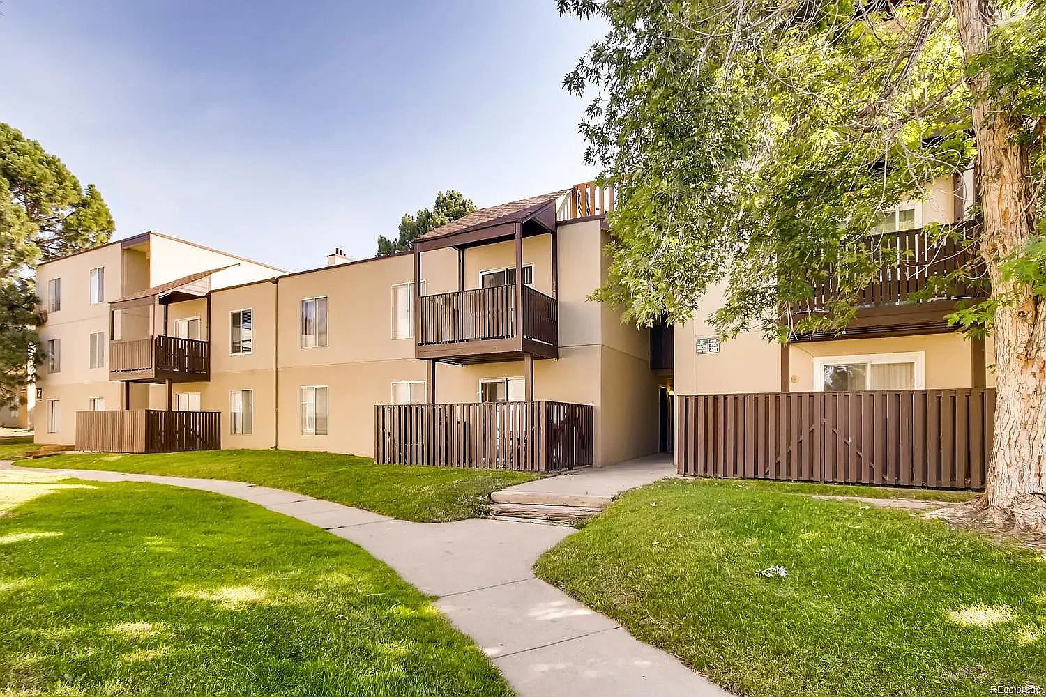 3 bed, 1158 sqft, $2,100 — Photo 1