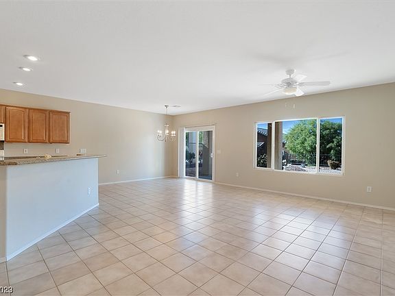 3rd image of 3061 Olivia Heights Ave
