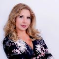 Gigi Castellanos bilingual Spanish