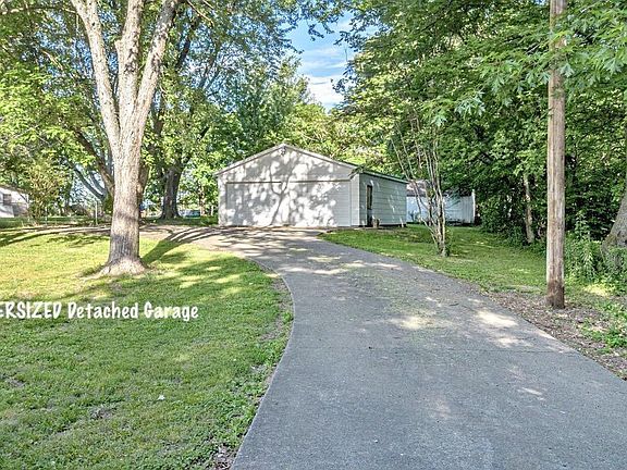 2nd image of 6545 Clinton Rd