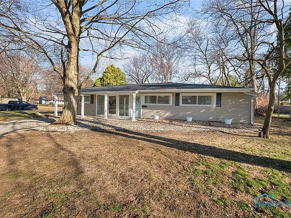 4th image of 3412 Queenswood Blvd