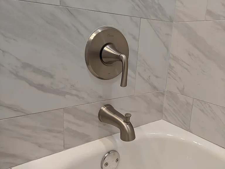 Second floor full bathroom