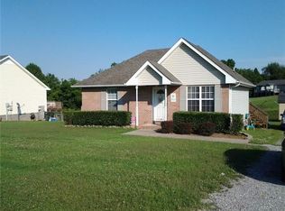 1117 10th Ave E, Springfield, TN 37172