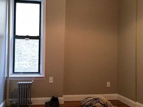 5th image of 601 Park Pl APT 1C