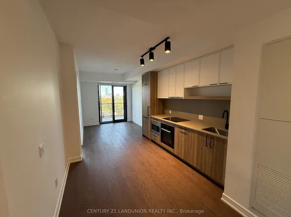 89 Montclair Ave, Toronto, ON