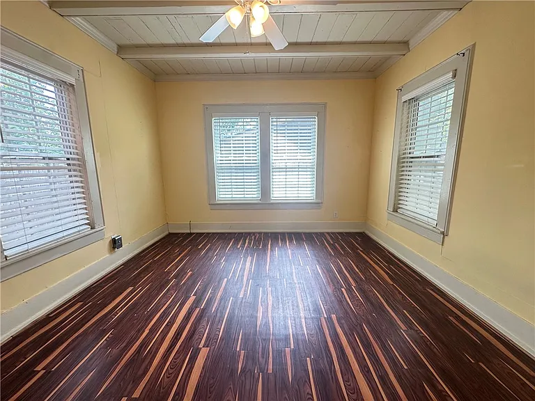 131 Dell Ave — Photo 17
