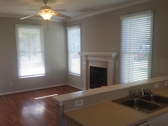 4th image of 433 Chautauqua Ave