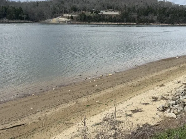 706 River Front Dr S Lot 27, Clifton, TN 38425