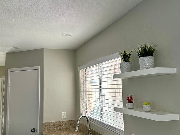 5th image of 11856 Partenio Ct
