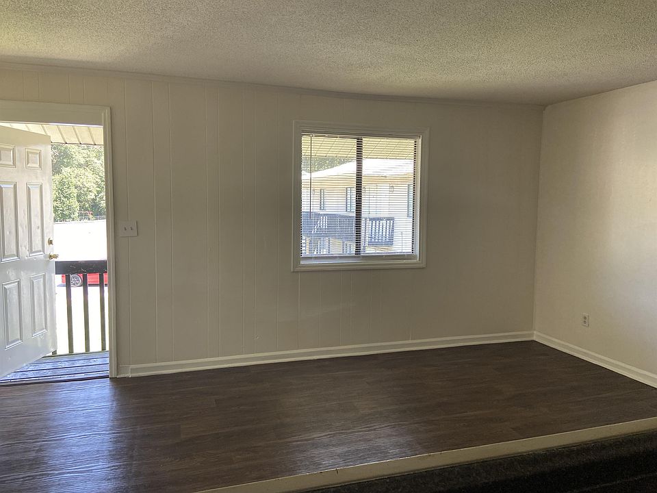 1st image of 615 Vallotton Dr APT A4