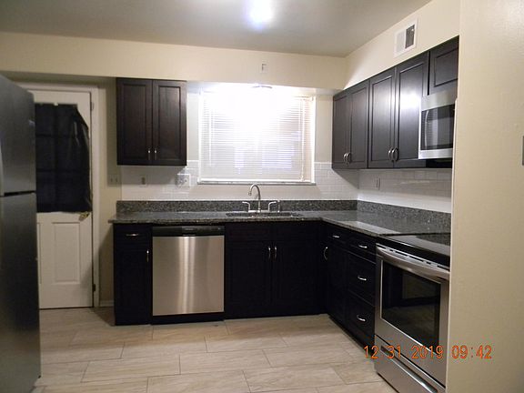 4th image of 10264 Jeffleigh Ln #10264