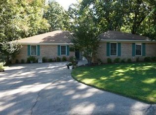 9 Royal Ct, Little Rock, AR 72211