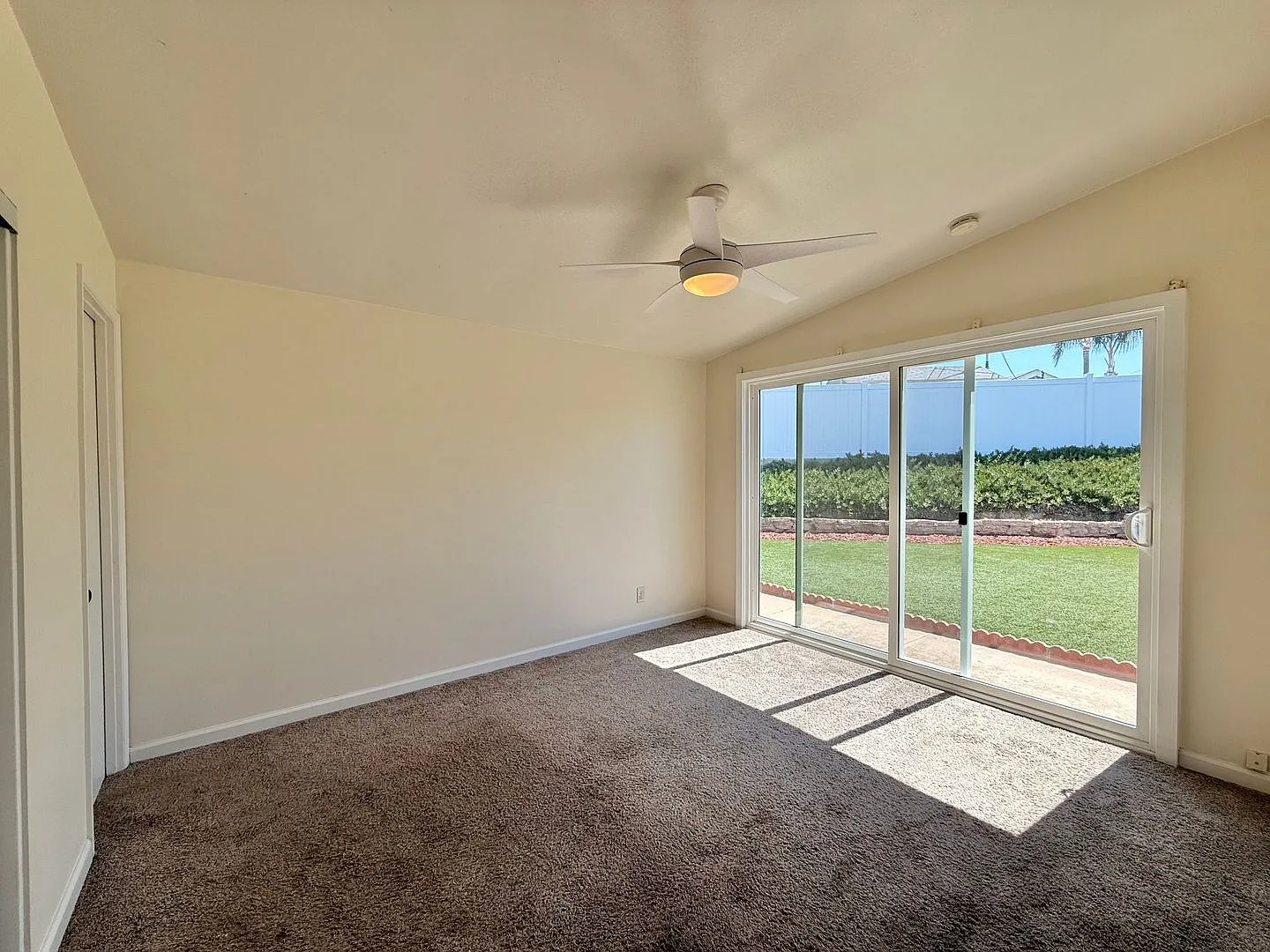 Three bedroom, two bathroom home with BONUS room! — Photo 4
