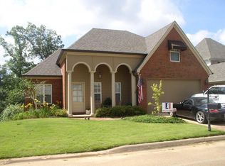 1032 Augusta Dr, Oxford, MS 38655