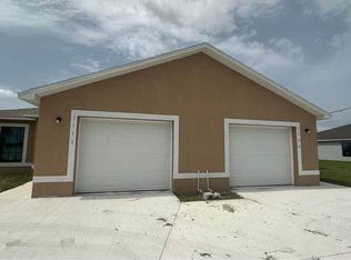 1109 Gleason Pkwy, Cape Coral, FL 33914